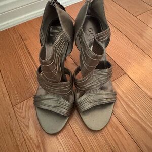 Guess shoes 
Size 5.5